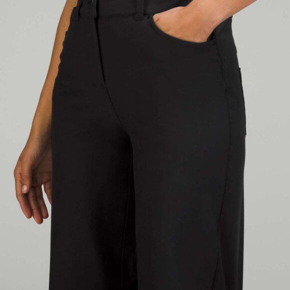 Lululemon City Sleek 5 Pocket Wide-Leg High-Rise Pant *Light Utilitech, Black, S - Picture 3 of 6